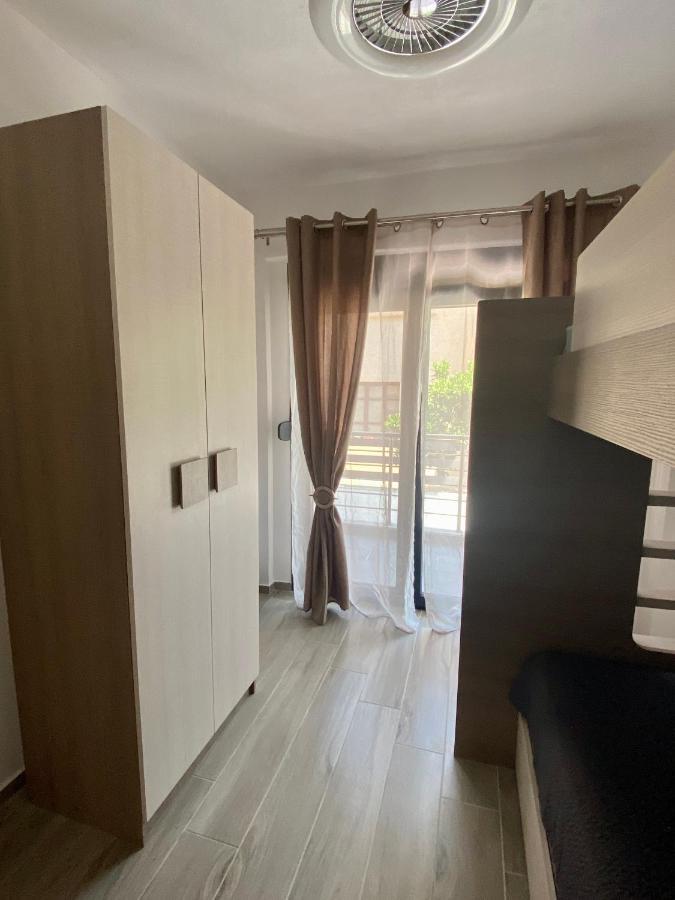 Lux Apartment Nea Kallikratia Nea Kallikrateia Dış mekan fotoğraf